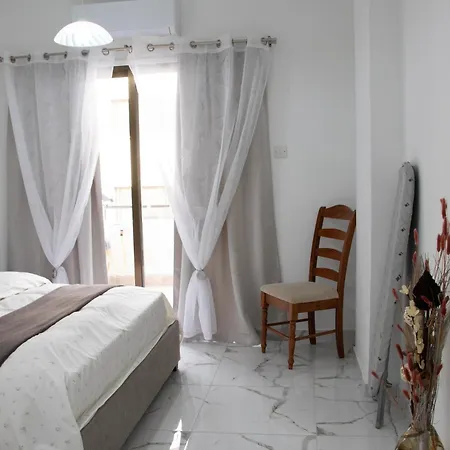 Apartment,near The Pinikoudes Apartment Larnaka