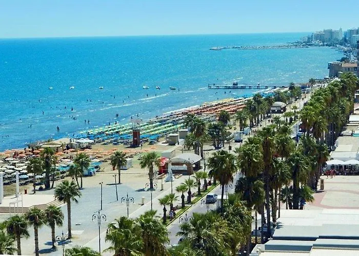 Apartmán Apartment,near The Pinikoudes Larnaca