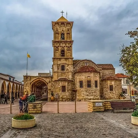 Apartment,near The Pinikoudes Apartamento *