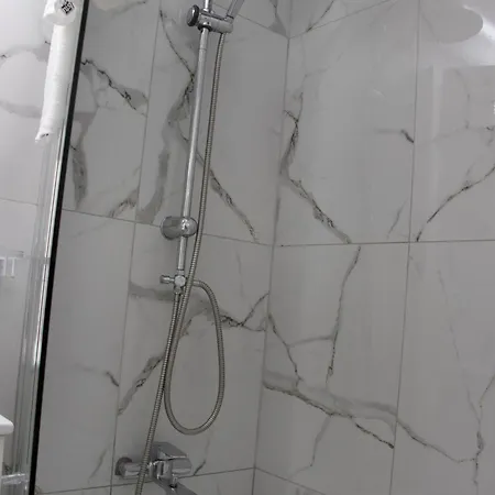 Apartment,near The Pinikoudes