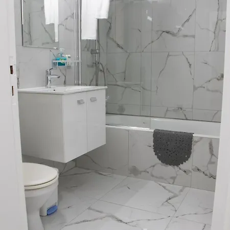 Apartment,near The Pinikoudes * Lárnaca