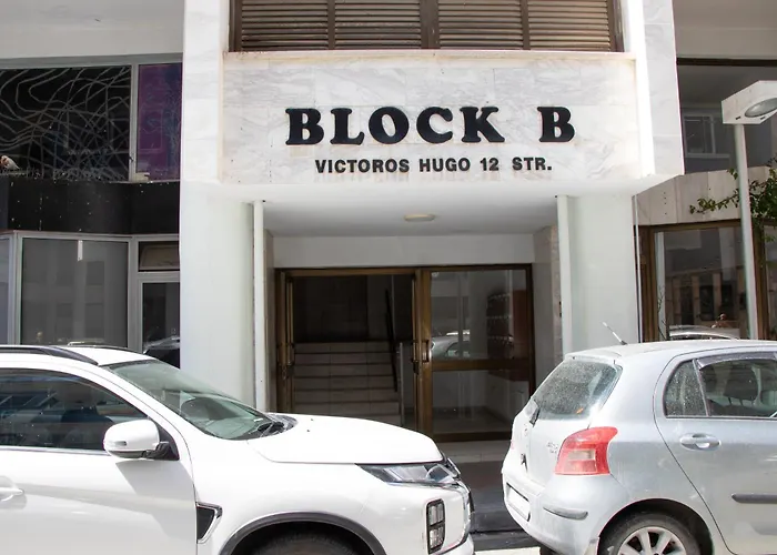 Apartment,near The Pinikoudes *