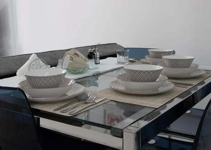 Apartment,near The Pinikoudes * ラルナカ